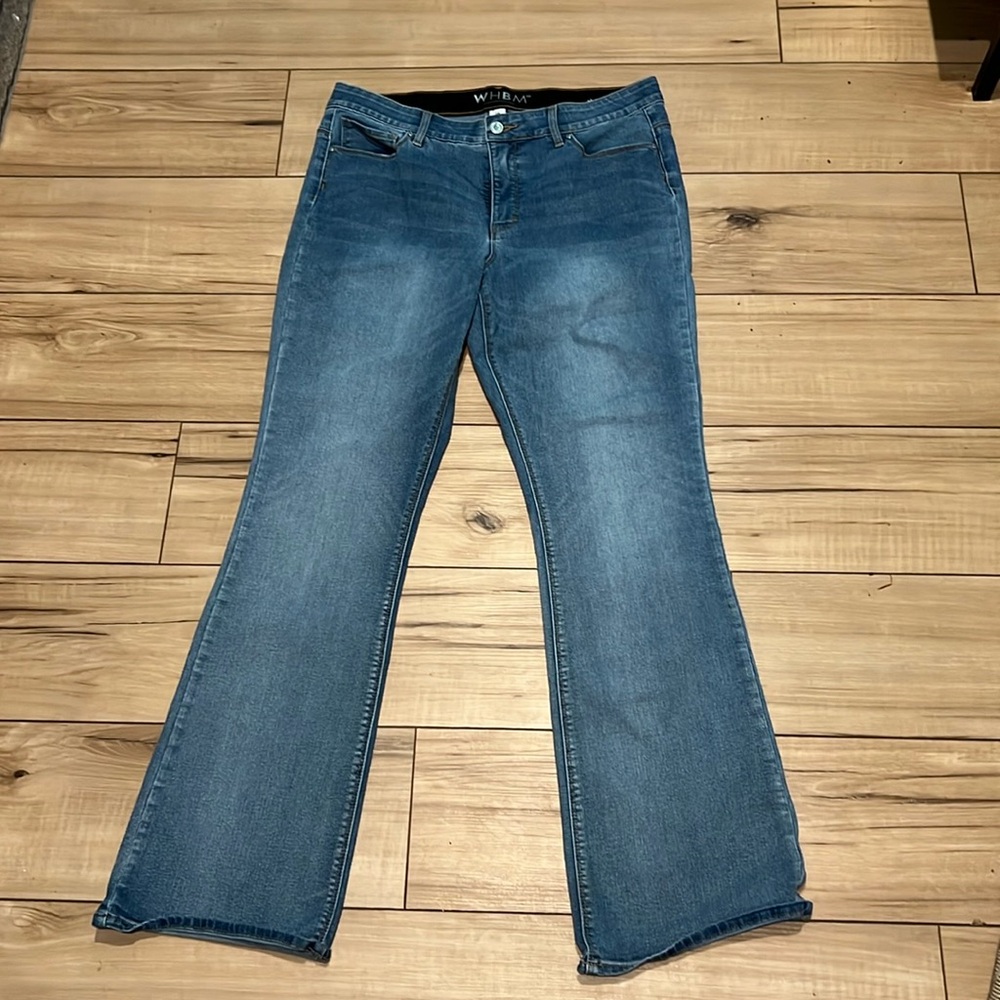 Boot cut jeans